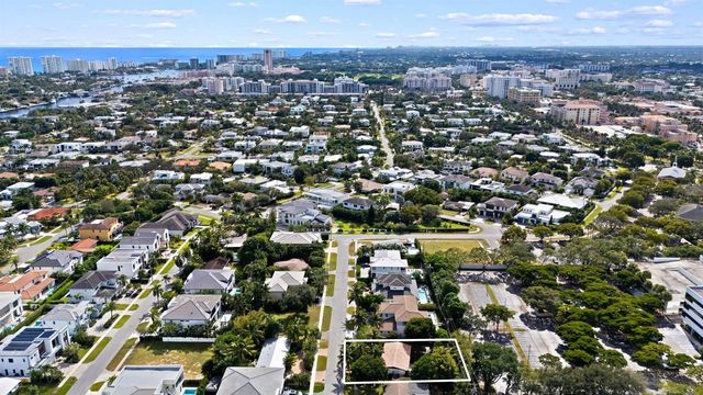 1001 NE 2nd Terrace, Boca Raton, FL 33432