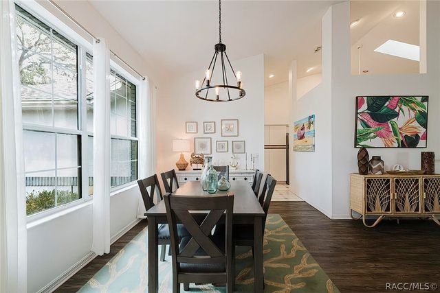 240 N Country Club Drive, Crystal River, FL 34429