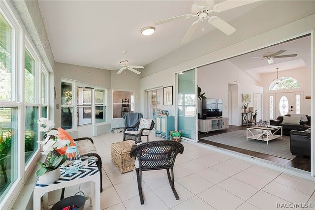 240 N Country Club Drive, Crystal River, FL 34429