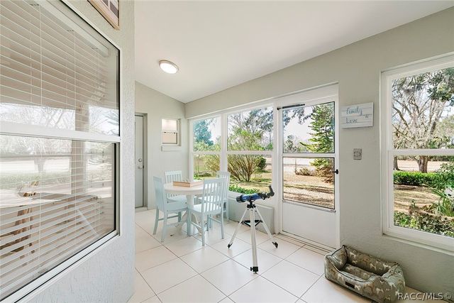 240 N Country Club Drive, Crystal River, FL 34429