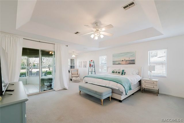 240 N Country Club Drive, Crystal River, FL 34429