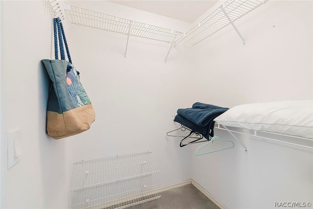 240 N Country Club Drive, Crystal River, FL 34429