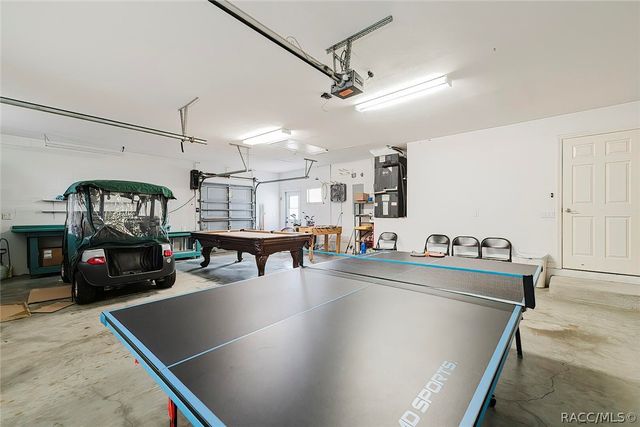 240 N Country Club Drive, Crystal River, FL 34429