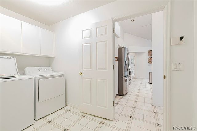 240 N Country Club Drive, Crystal River, FL 34429