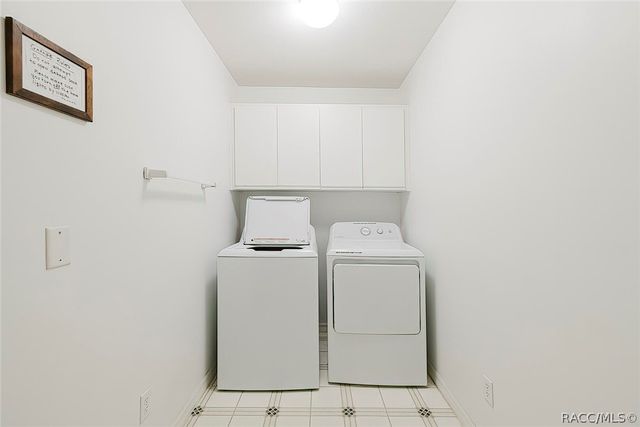 240 N Country Club Drive, Crystal River, FL 34429