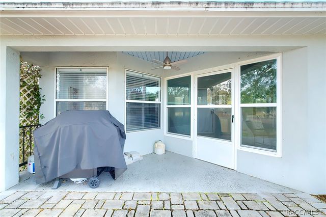 240 N Country Club Drive, Crystal River, FL 34429