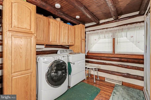 1620 MOUNTAIN RD, Harrisburg, PA 17112