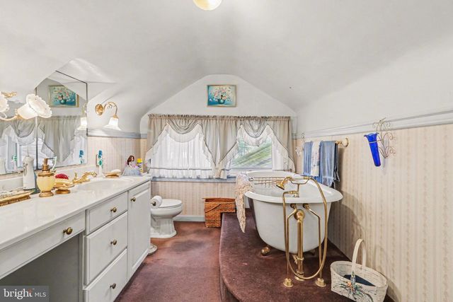 1620 MOUNTAIN RD, Harrisburg, PA 17112