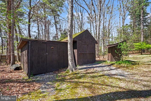 1620 MOUNTAIN RD, Harrisburg, PA 17112