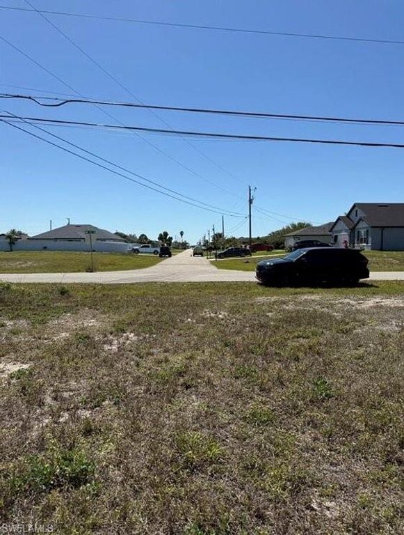 1139 NW 13th ST, CAPE CORAL, FL 33993 — photo 2