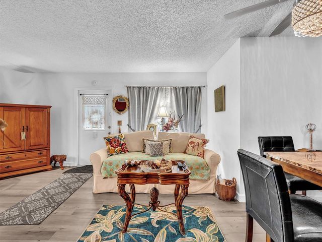342 Pine Ridge Circle D-2, Greenacres, FL 33463