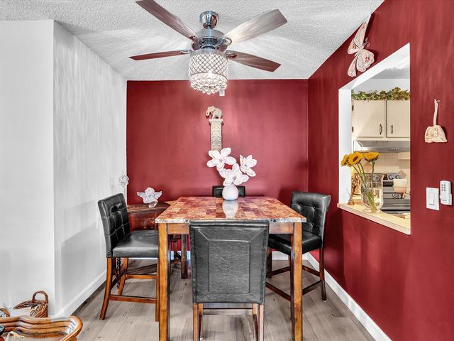 342 Pine Ridge Circle D-2, Greenacres, FL 33463