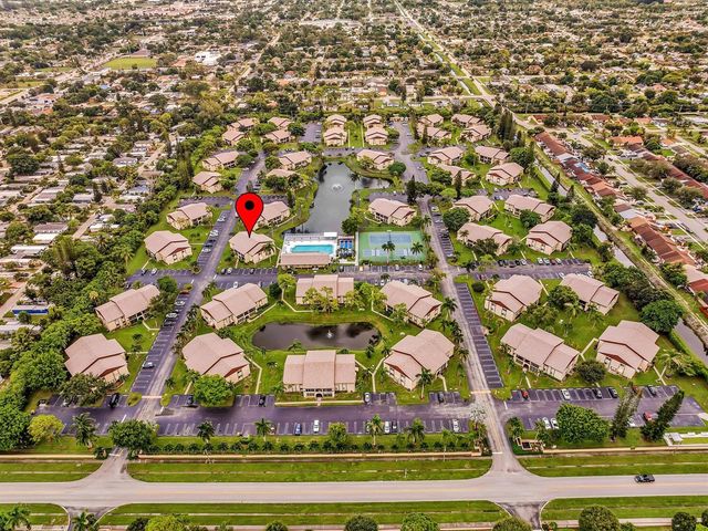 342 Pine Ridge Circle D-2, Greenacres, FL 33463