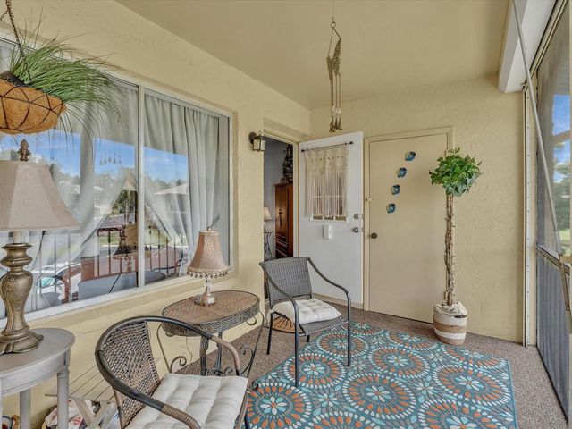 342 Pine Ridge Circle D-2, Greenacres, FL 33463