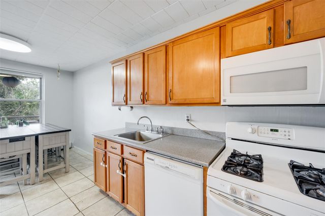510 Midland Avenue 3L, Yonkers, NY 10704
