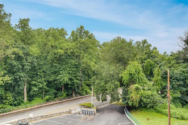 510 Midland Avenue 3L, Yonkers, NY 10704