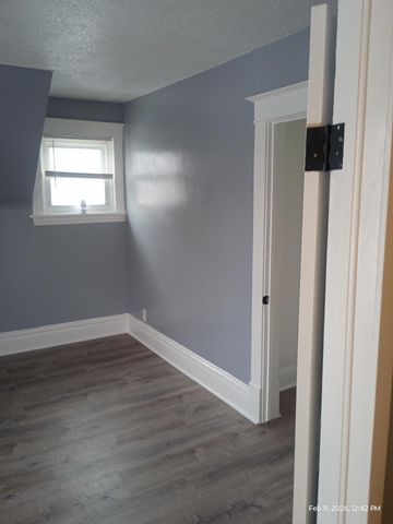 2806 Humboldt Avenue N, Minneapolis, MN 55411