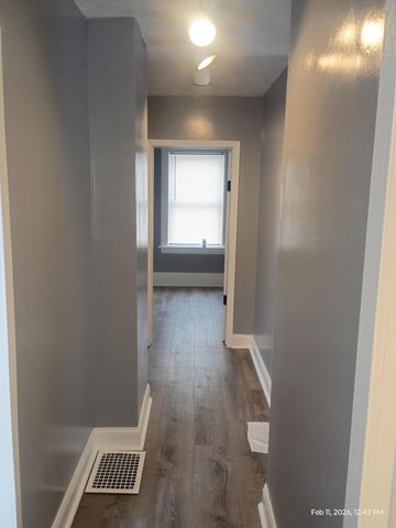 2806 Humboldt Avenue N, Minneapolis, MN 55411