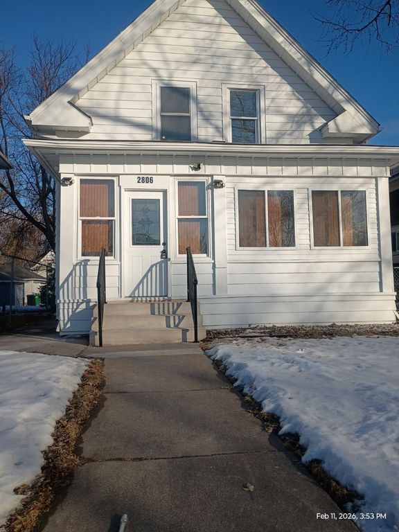 2806 Humboldt Avenue N, Minneapolis, MN 55411