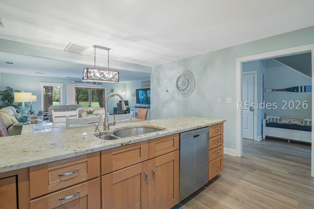 45 Queens Folly Rd Apt 737, Hilton Head Island, SC 29928