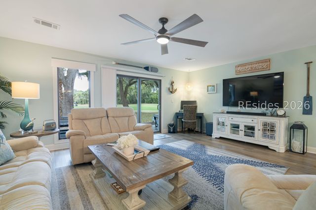 45 Queens Folly Rd Apt 737, Hilton Head Island, SC 29928