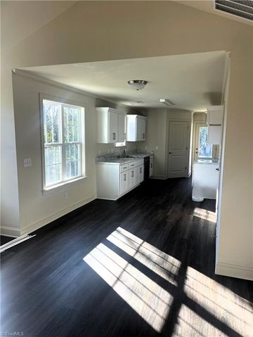 526 White Oak Street, High Point, NC 27260