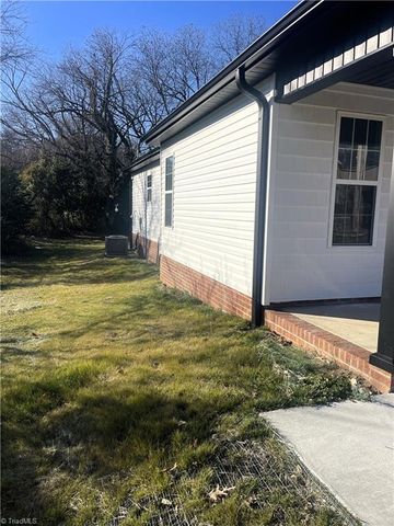 526 White Oak Street, High Point, NC 27260