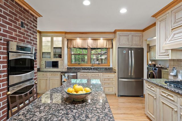 13040 132nd Street W, Apple Valley, MN 55124