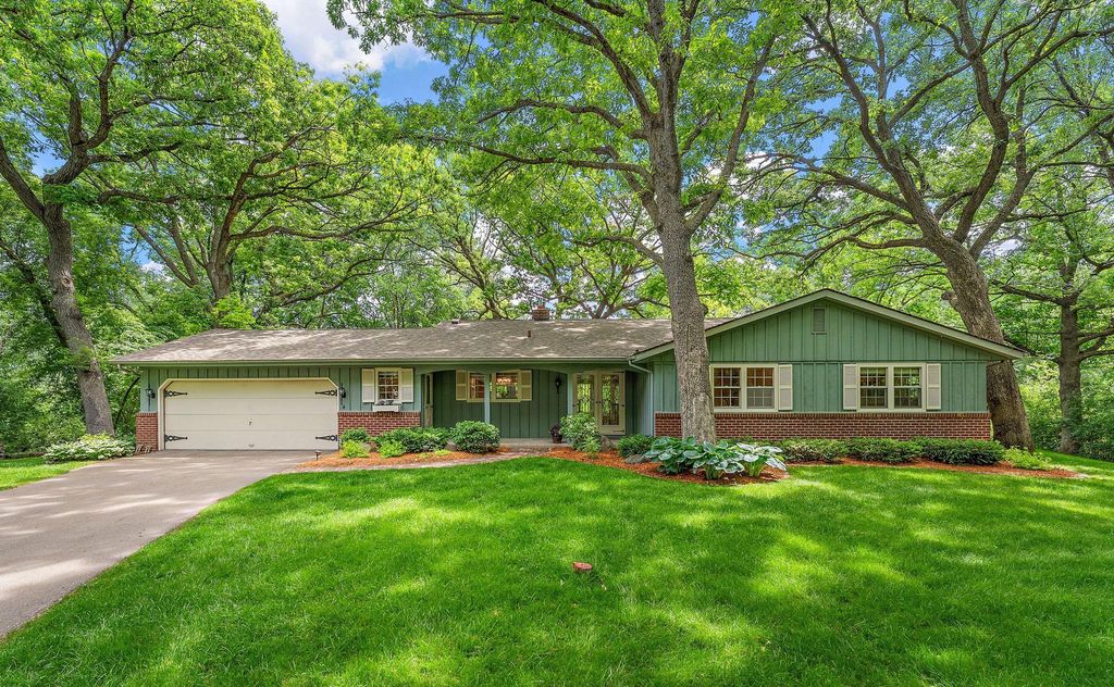13040 132nd Street W, Apple Valley, MN 55124