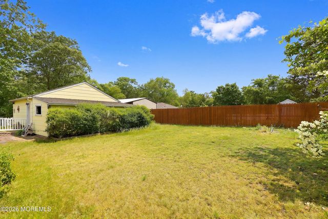 304 Central Boulevard, Bayville, NJ 08721