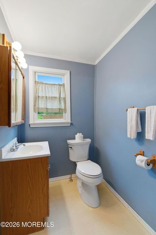 304 Central Boulevard, Bayville, NJ 08721
