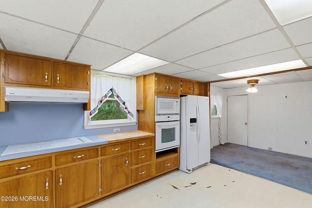 304 Central Boulevard, Bayville, NJ 08721