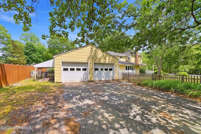 304 Central Boulevard, Bayville, NJ 08721