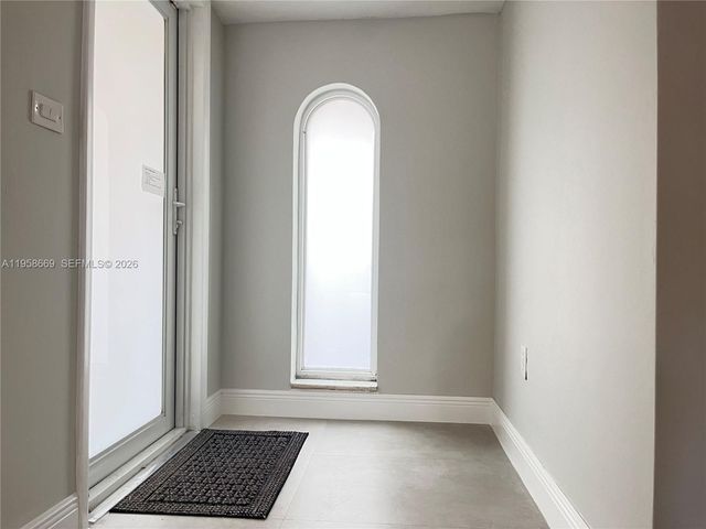 9200 SW 54th St, Cooper City, FL 33328