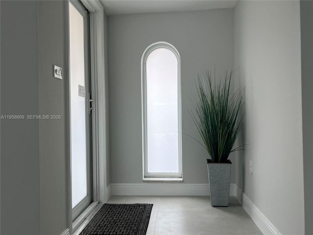 9200 SW 54th St, Cooper City, FL 33328