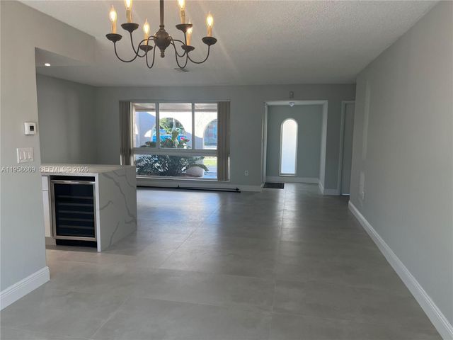 9200 SW 54th St, Cooper City, FL 33328