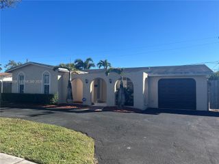 9200 SW 54th St, Cooper City, FL 33328
