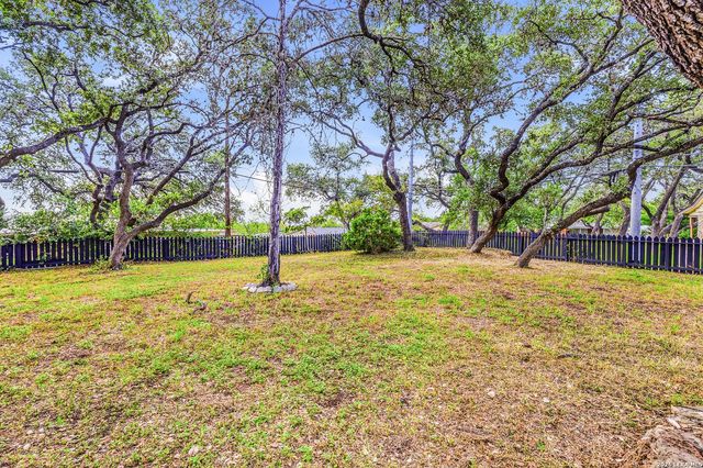 5902 FOREST CV, San Antonio, TX 78240
