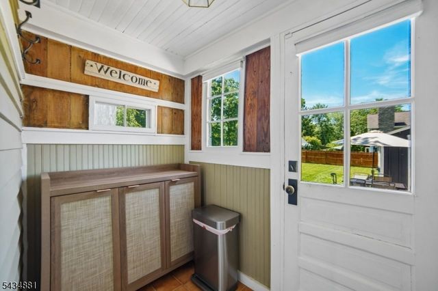 48 Mountain Ave, Mendham Boro, NJ 07945