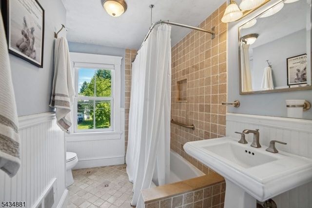 48 Mountain Ave, Mendham Boro, NJ 07945