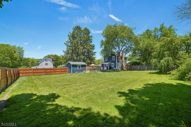 48 Mountain Ave, Mendham Boro, NJ 07945