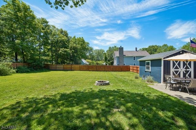 48 Mountain Ave, Mendham Boro, NJ 07945