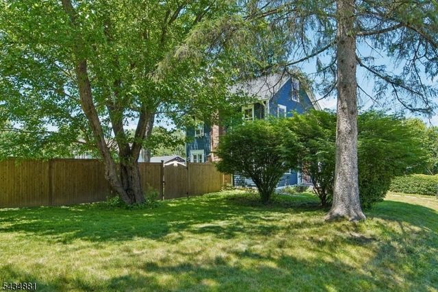 48 Mountain Ave, Mendham Boro, NJ 07945