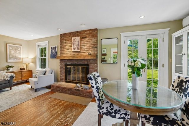 48 Mountain Ave, Mendham Boro, NJ 07945