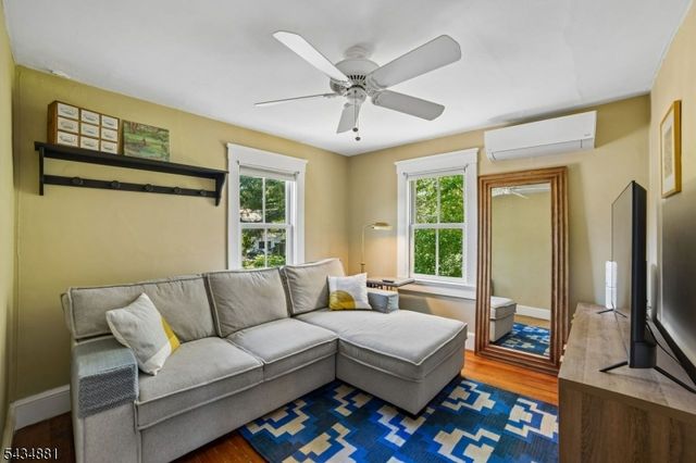 48 Mountain Ave, Mendham Boro, NJ 07945