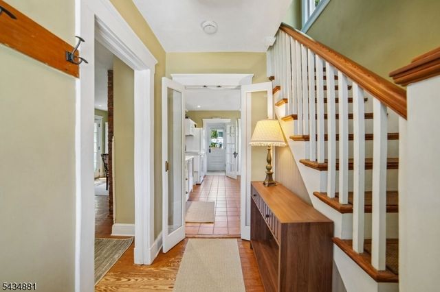 48 Mountain Ave, Mendham Boro, NJ 07945