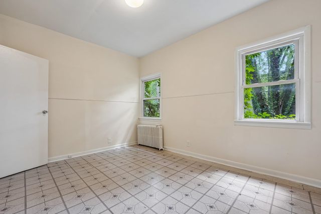 414 MONASTERY PL Rear, Union City, NJ 07087