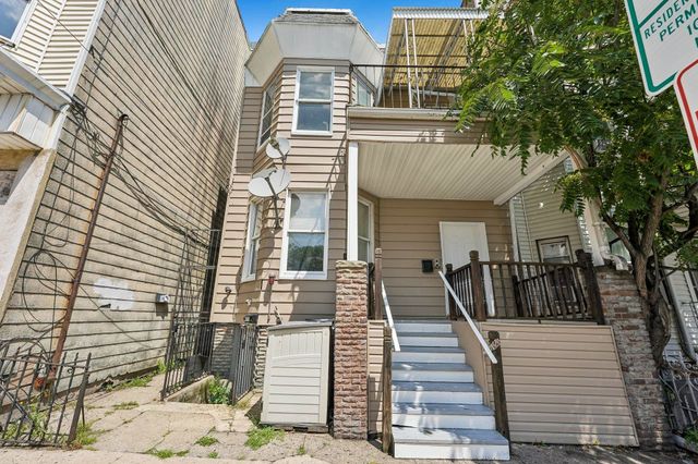 414 MONASTERY PL Rear, Union City, NJ 07087