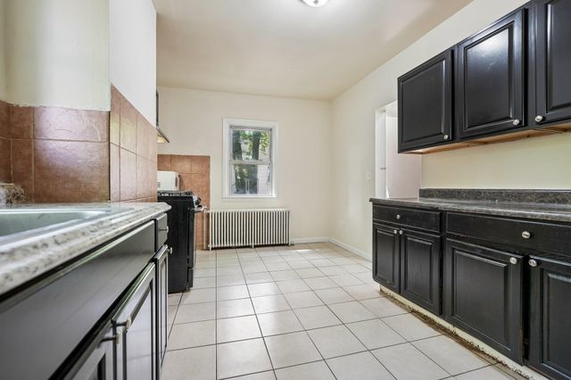 414 MONASTERY PL Rear, Union City, NJ 07087