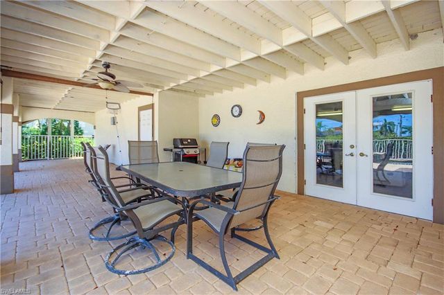 1066 Bailey RD, Sanibel, FL 33957